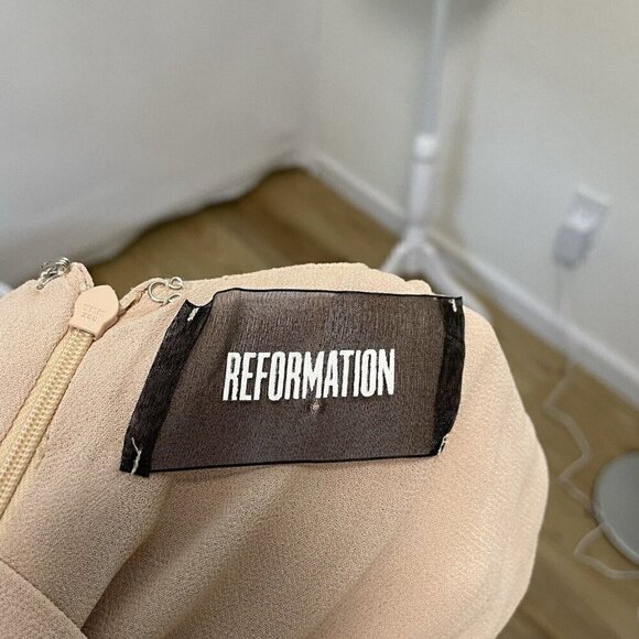 Reformation Off-the-Shoulder Crepe Ruffle Midi Dress Blush Pink size 6 Petite - Picture 7 of 8